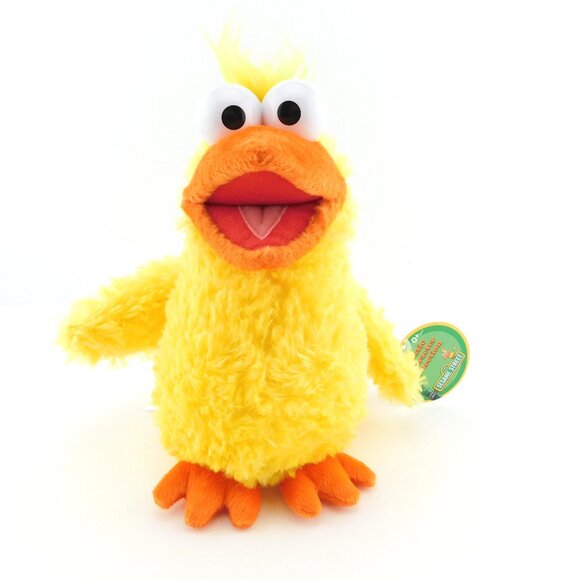 New Classic LITTLE BIRD Plush Sesame Street Place Exclusive Stuffed Animal 2024 - Picture 1 of 6